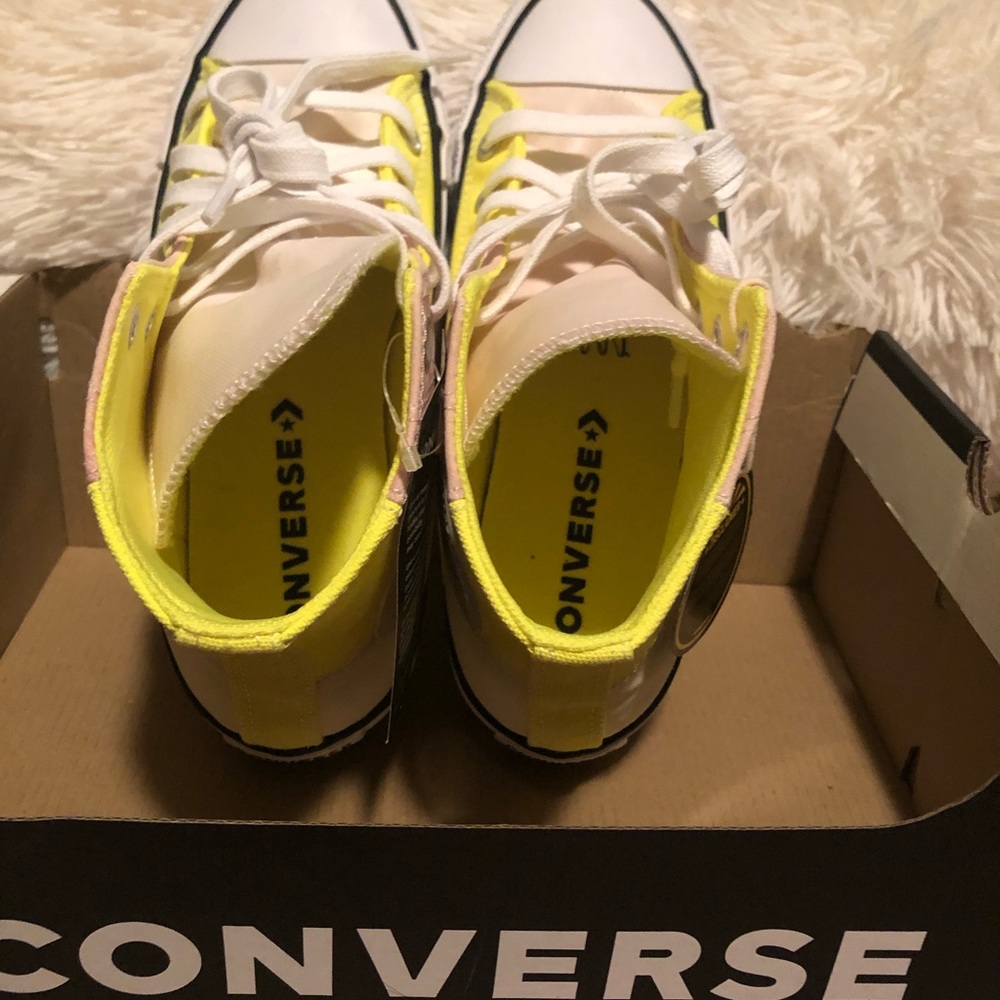 Neon colored converse - Picture 3 of 7
